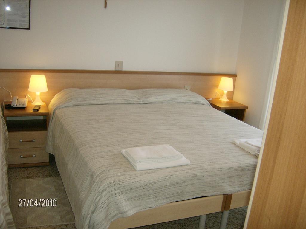 Hotel Britannia Lido di Jesolo Habitación foto